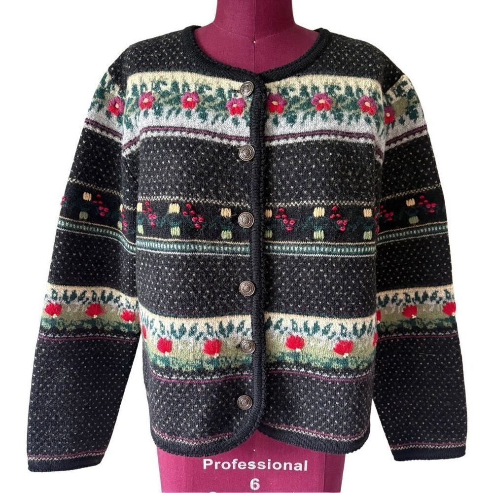 Vintage Tally Ho Floral Wool Cardigan size L Petite Sweater Nordic Black‎ floral